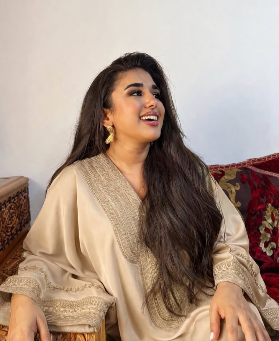 Najma — Gandoura